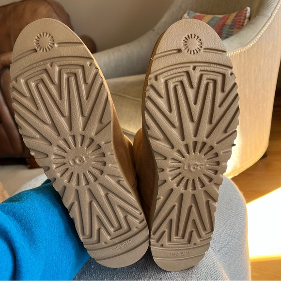 UGG Cory Li - Picture 6 of 6